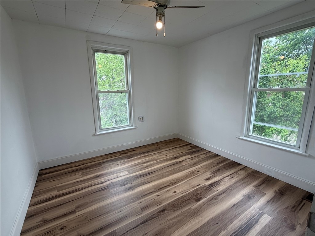 467 Reno St - Photo 9