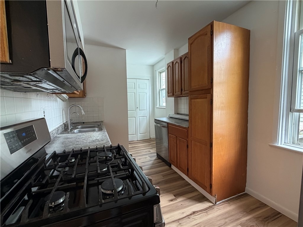 467 Reno St - Photo 5