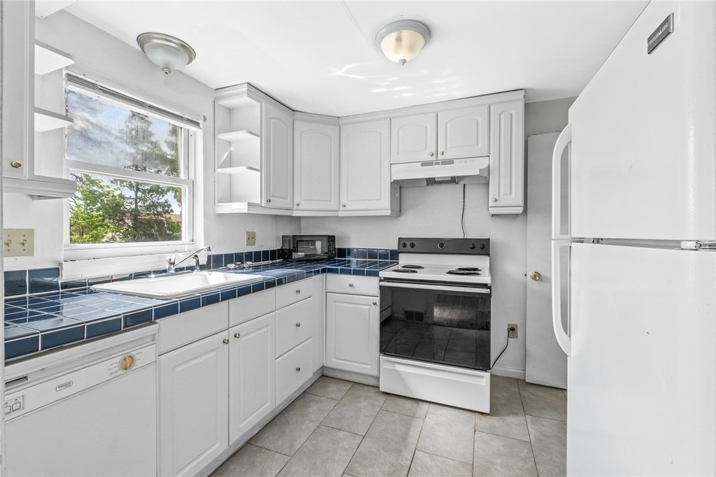 103 5th Ave - Photo 4
