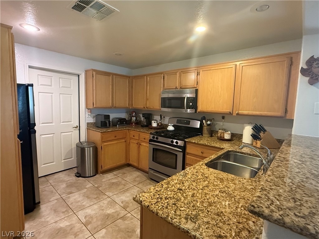 10221 Delray Beach Avenue - Photo 3