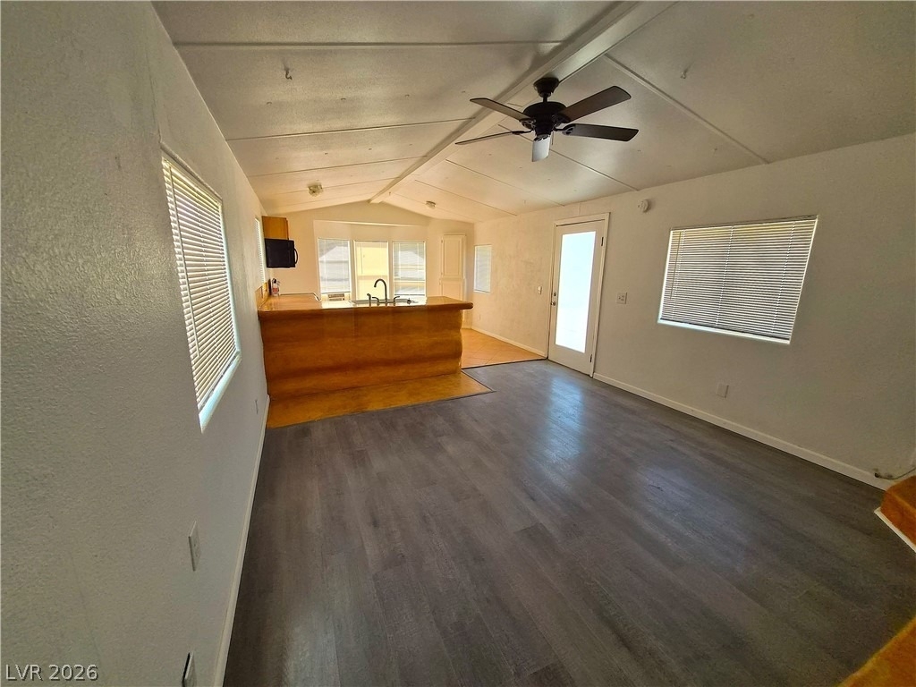 950 Black Street - Photo 1