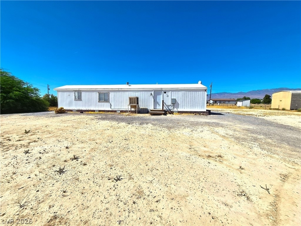950 Black Street - Photo 0