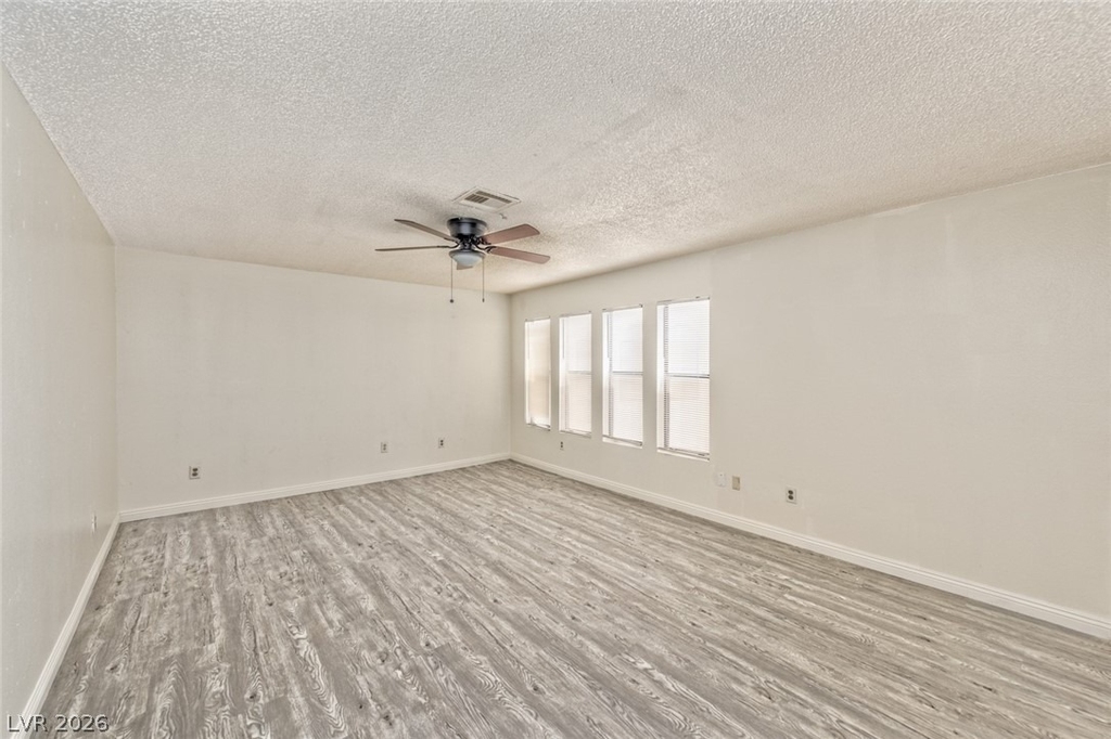2080 Karen Avenue - Photo 5