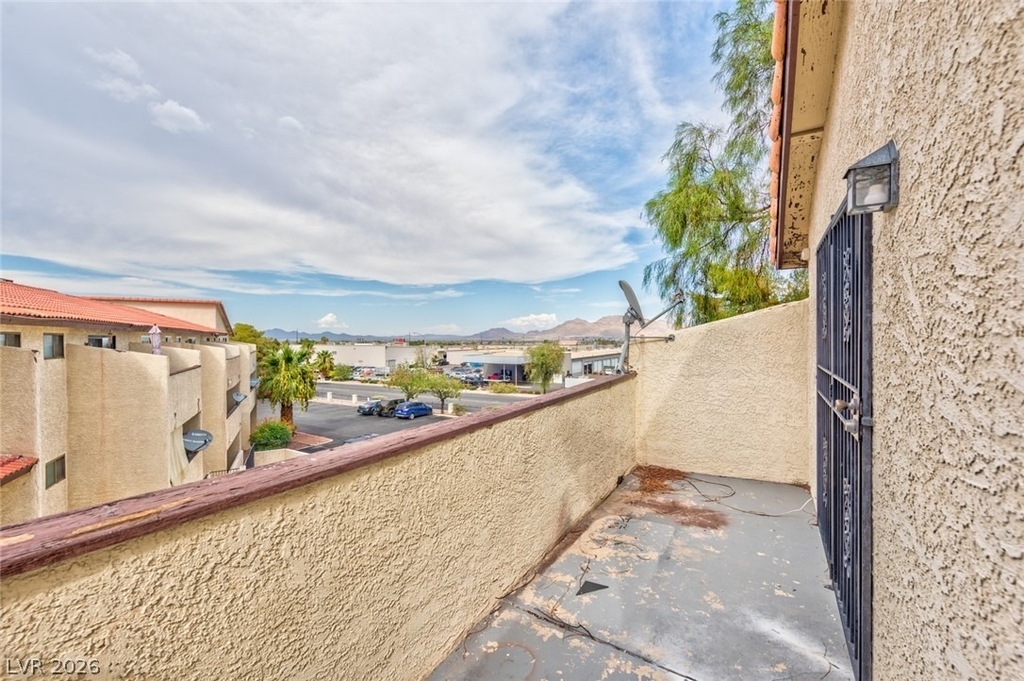 2080 Karen Avenue - Photo 12