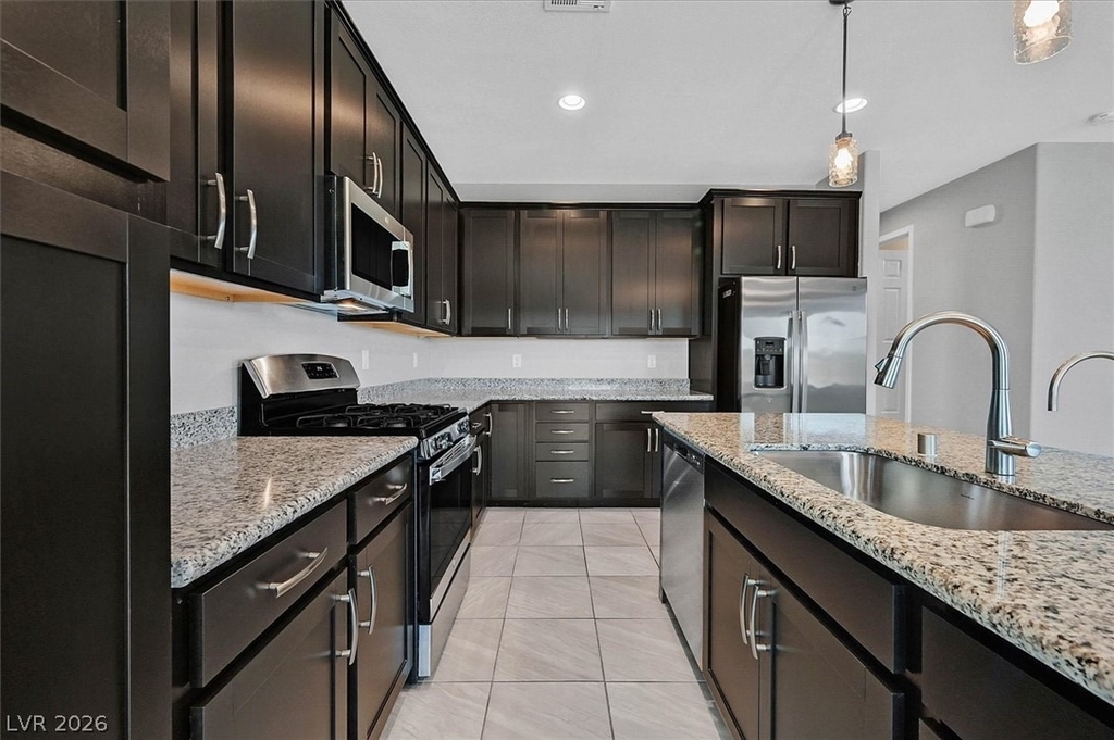 4405 Frias Falls Avenue - Photo 4