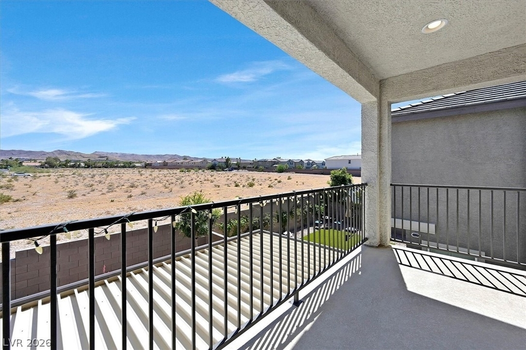 4405 Frias Falls Avenue - Photo 13