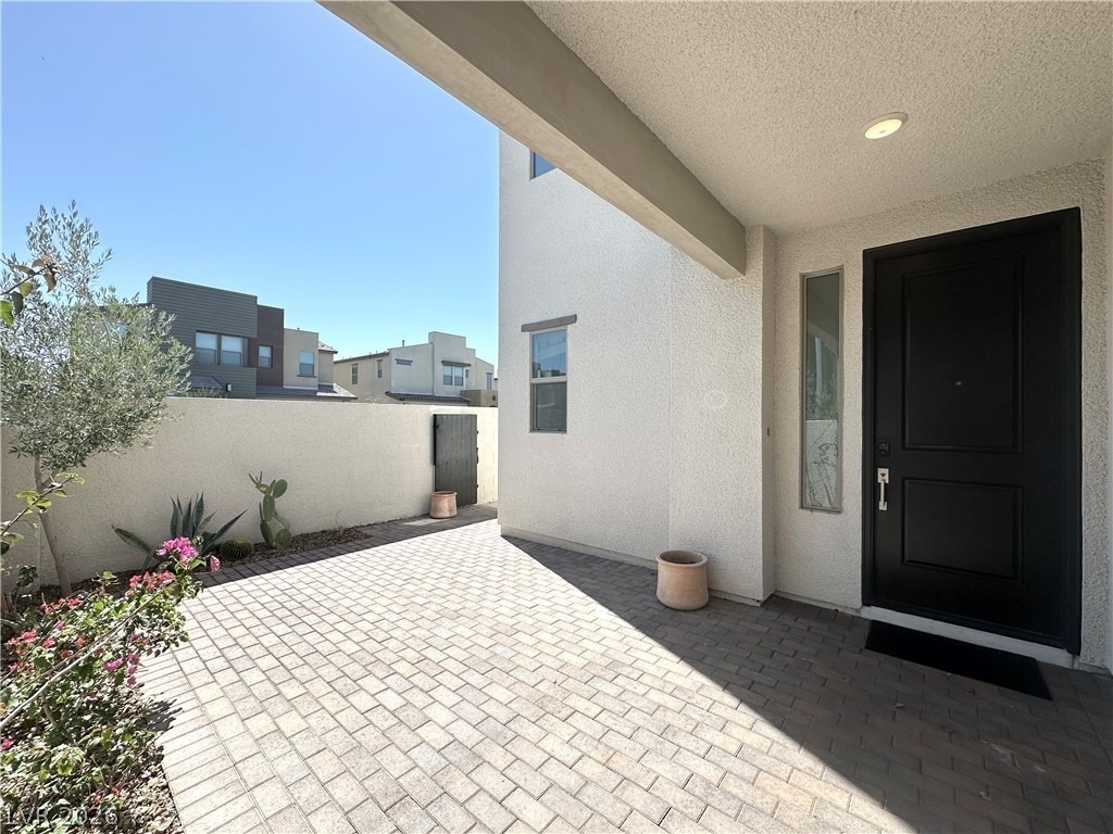 513 Monarch Ridge Court - Photo 2