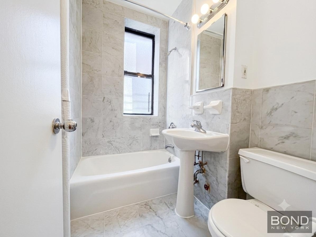 200 Riverside Drive - Photo 6