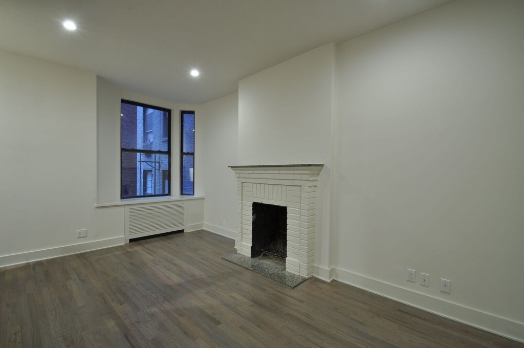 121 Madison Avenue - Photo 1