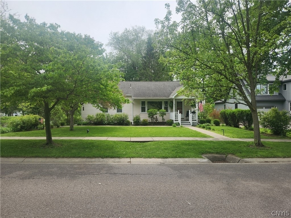 18 E Austin Street - Photo 0