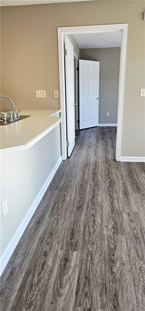 1609 Hill Park Court - Photo 3