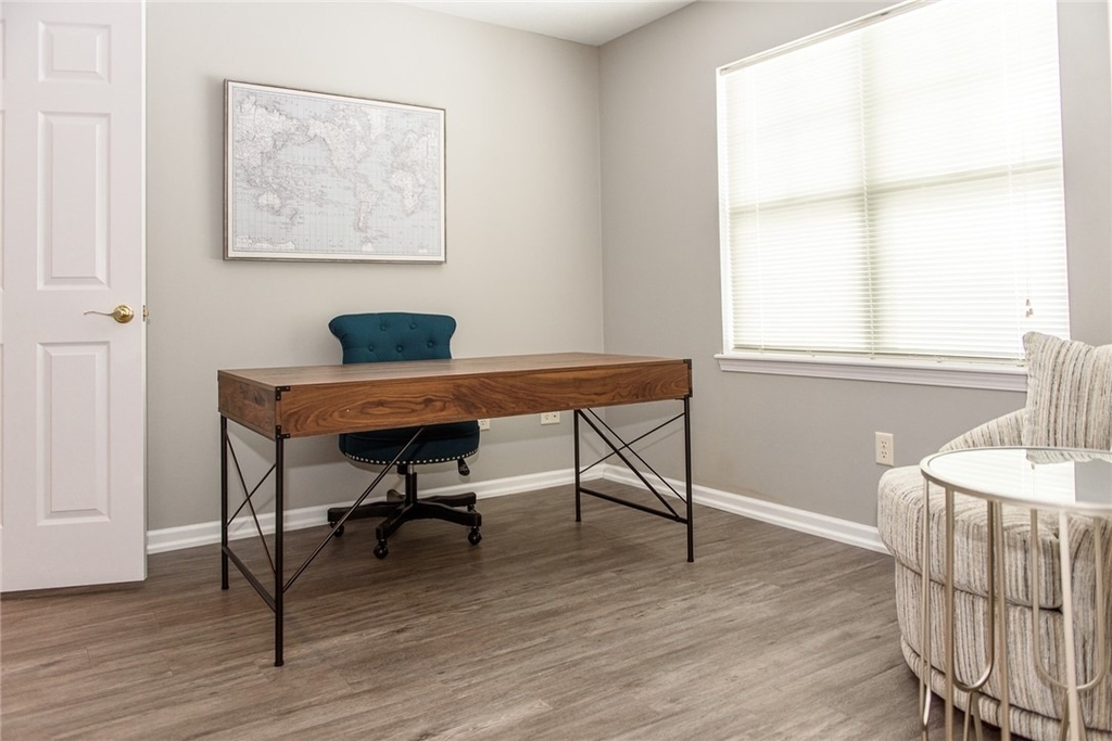 1609 Hill Park Court - Photo 9