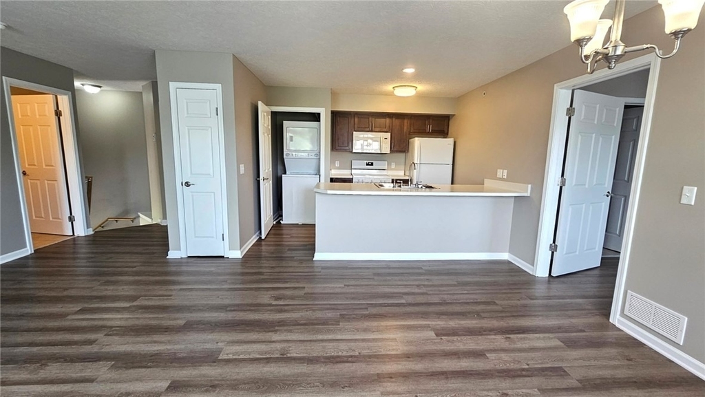 1609 Hill Park Court - Photo 22