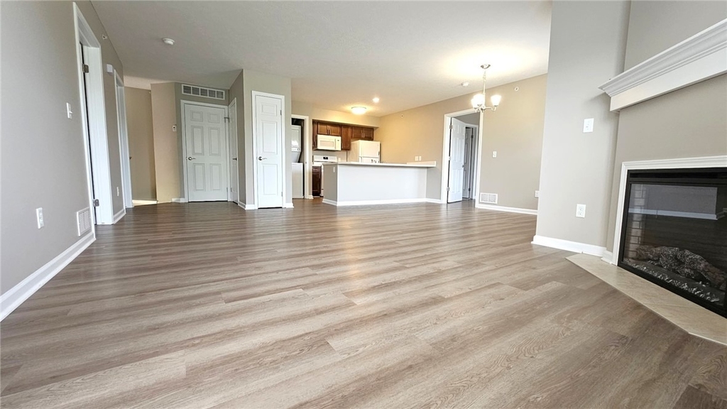 1609 Hill Park Court - Photo 20