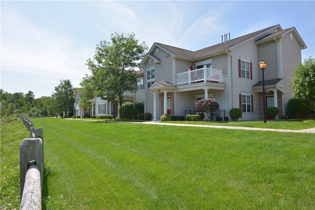 1609 Hill Park Court - Photo 0
