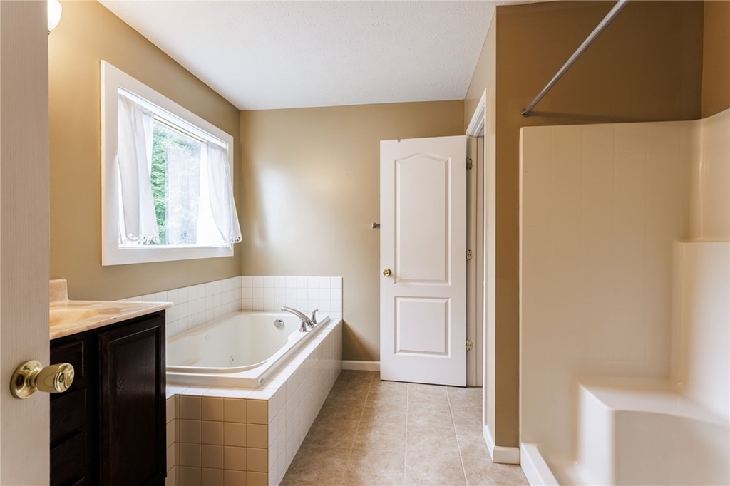 83 Southend - Photo 11