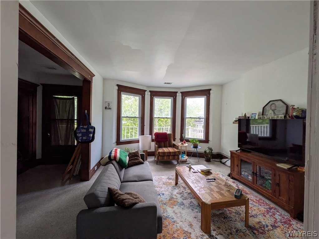 59 Lisbon Avenue - Photo 3