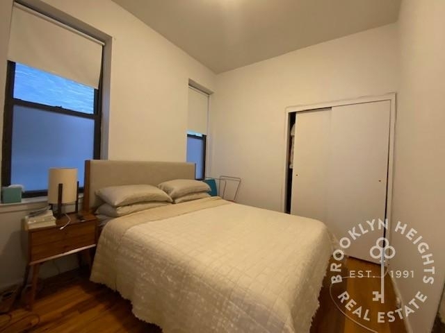 211 Clinton St. - Photo 5