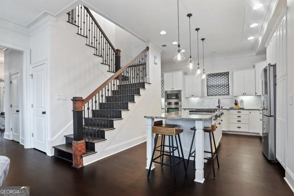 175 Sampson Street - Photo 5
