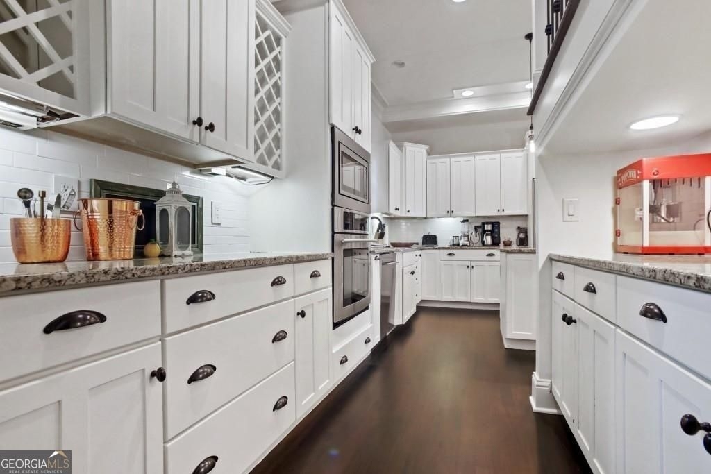 175 Sampson Street - Photo 8