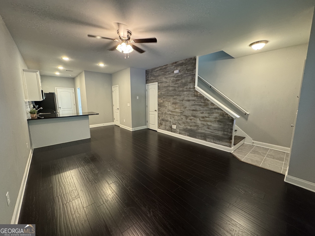 1270 Binghampton Circle - Photo 2
