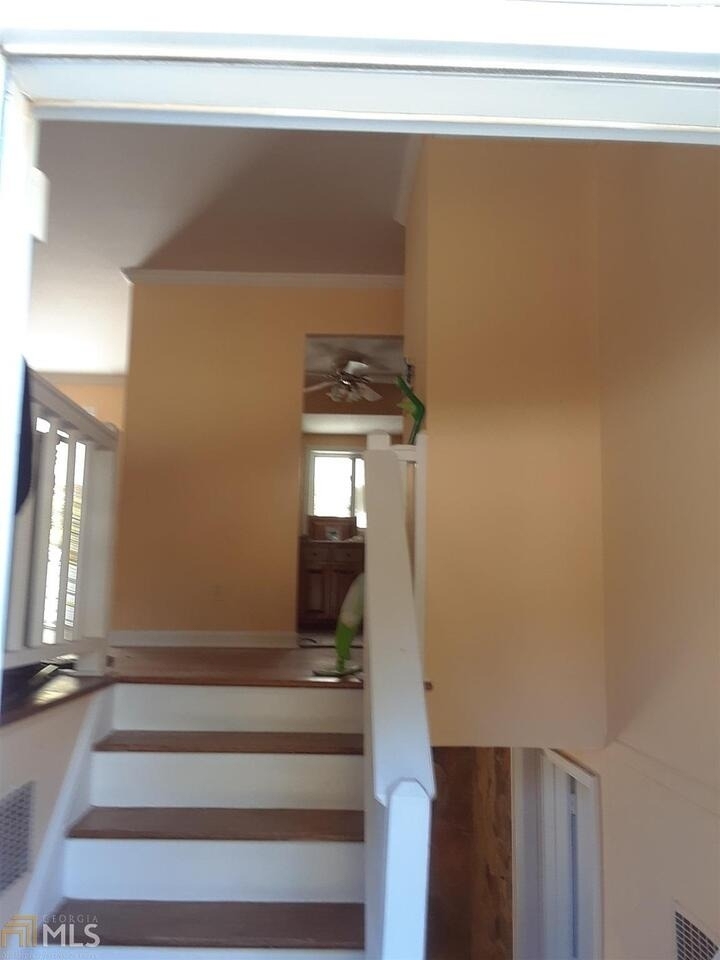 10527 Thrasher Road - Photo 17