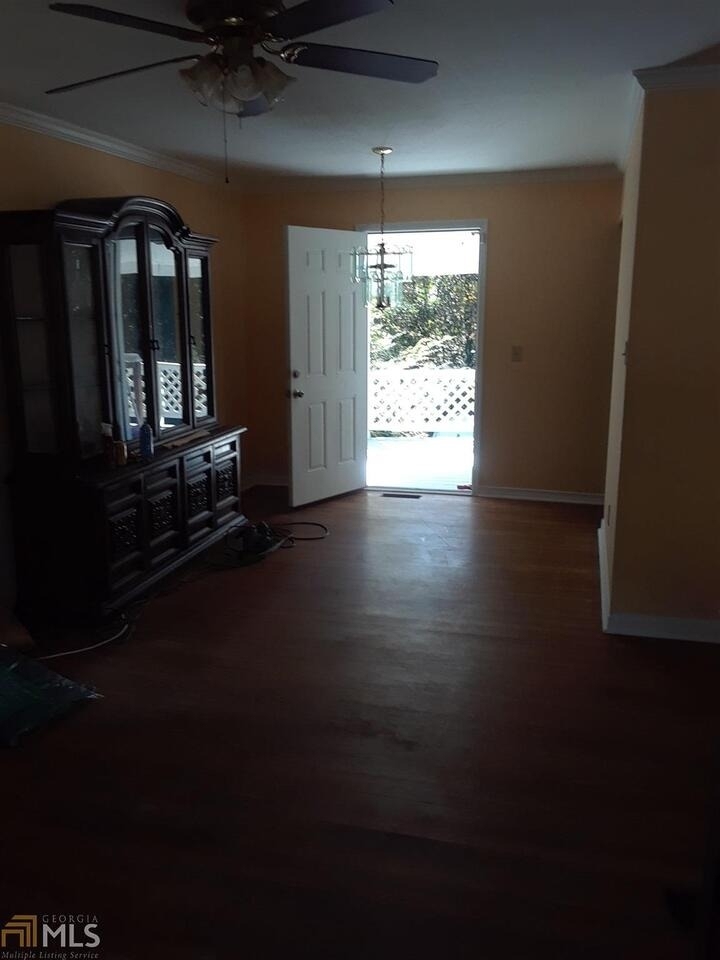 10527 Thrasher Road - Photo 5