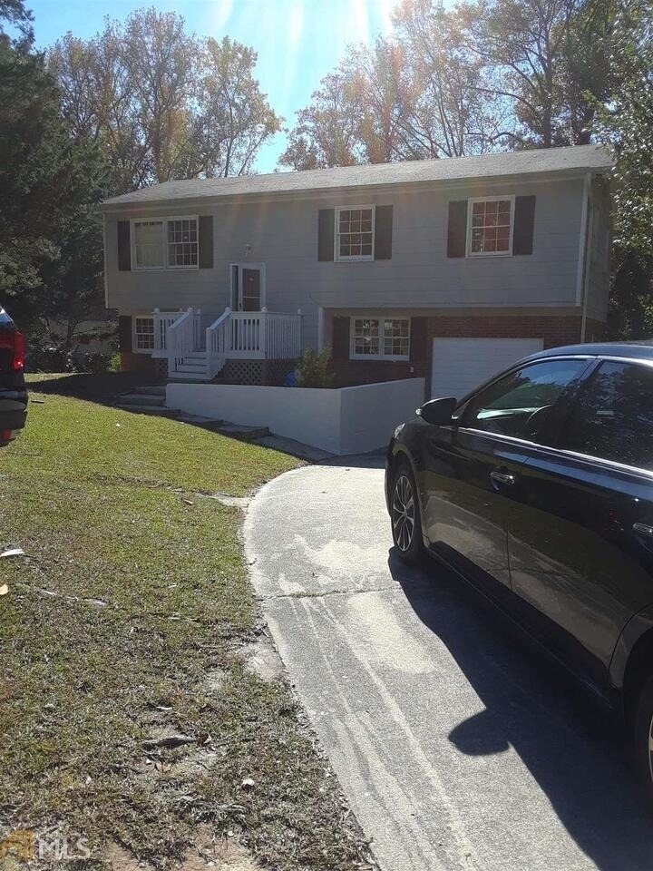 10527 Thrasher Road - Photo 3