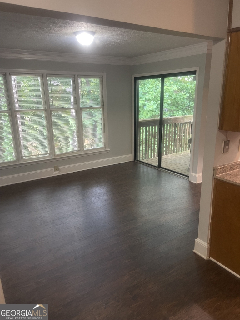 5035 Highland Hills Parkway Parkway - Photo 11