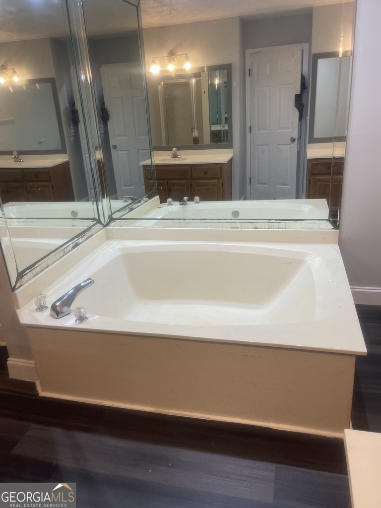 5035 Highland Hills Parkway Parkway - Photo 38