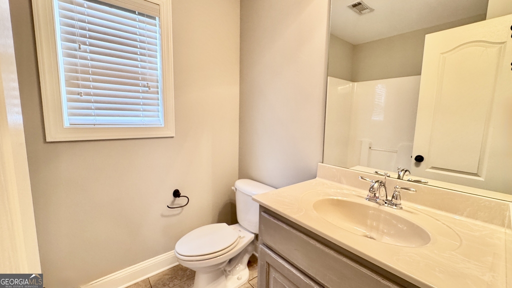 323 Evesham Avenue - Photo 32