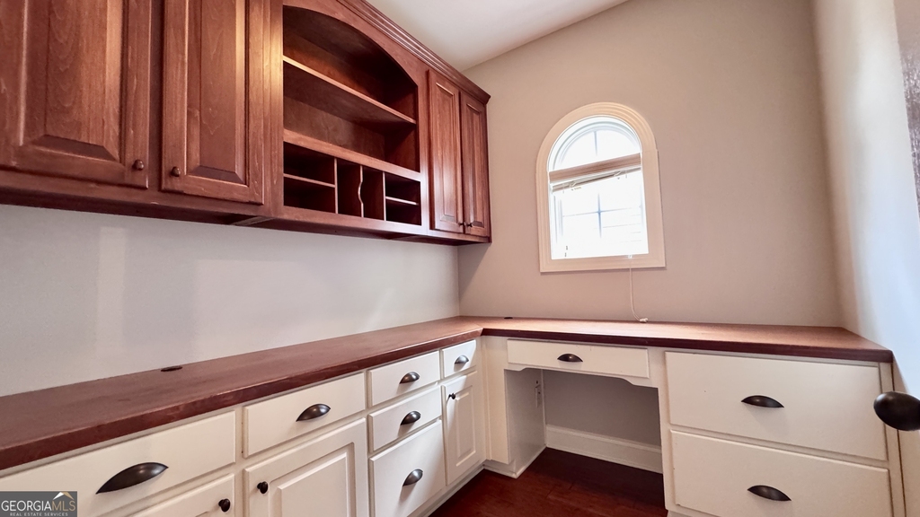 323 Evesham Avenue - Photo 15