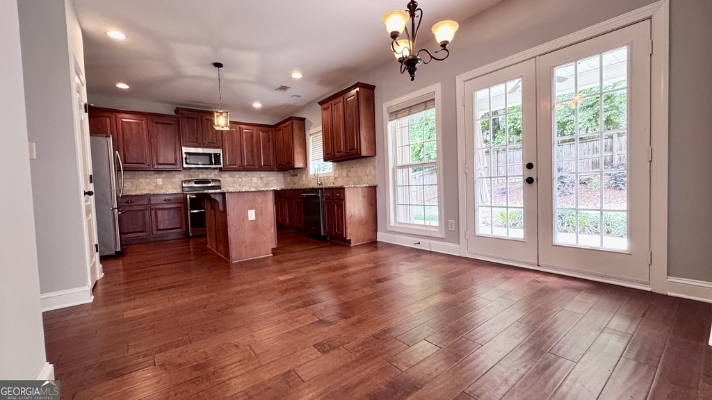 323 Evesham Avenue - Photo 18