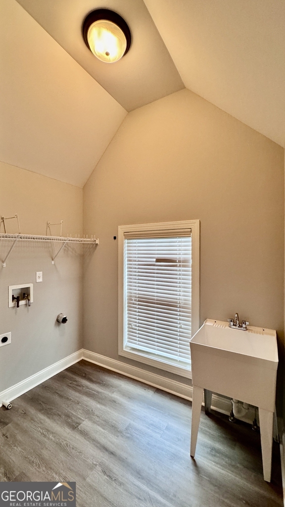 323 Evesham Avenue - Photo 29