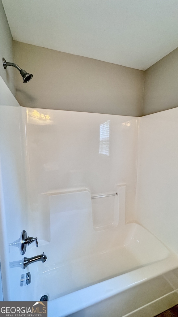323 Evesham Avenue - Photo 34