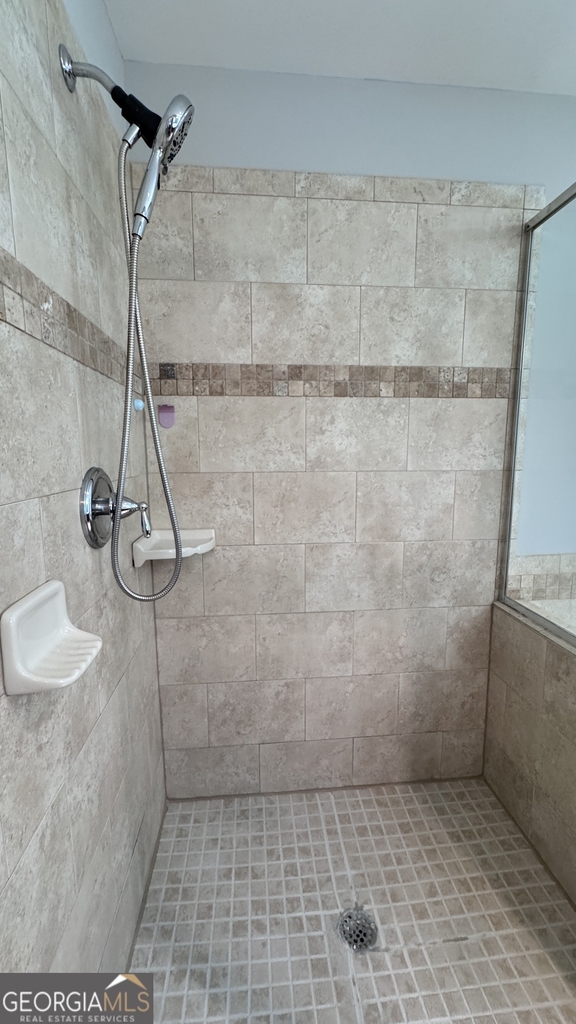 323 Evesham Avenue - Photo 25