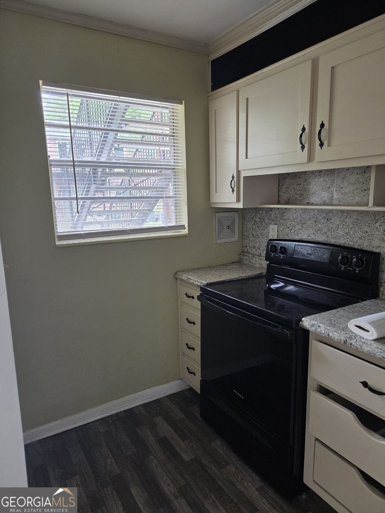 510 Coventry Road - Photo 8