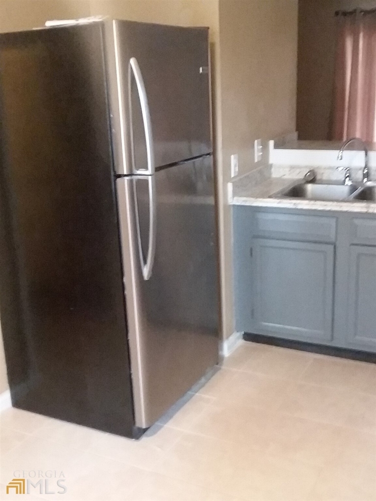 7620 Tara Road - Photo 2