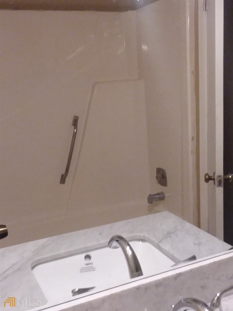 7620 Tara Road - Photo 9