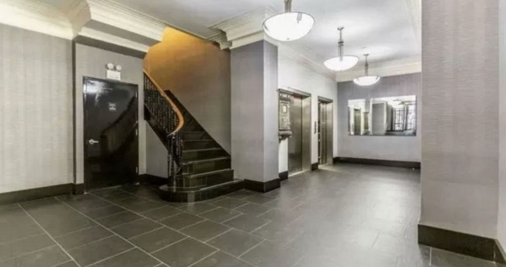 139 West 55th Street - Photo 3