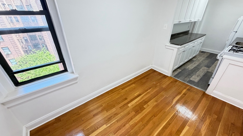 88-11 63rd Drive - Photo 4
