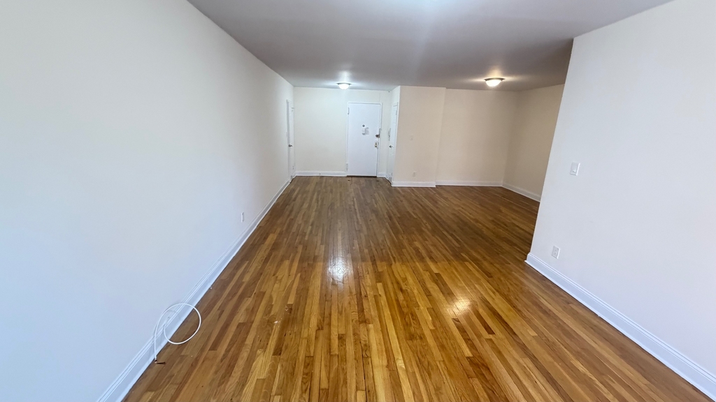 79-25 150th Street - Photo 5
