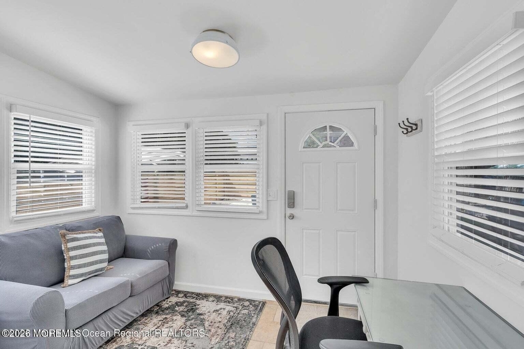 638a Redmond Avenue - Photo 8