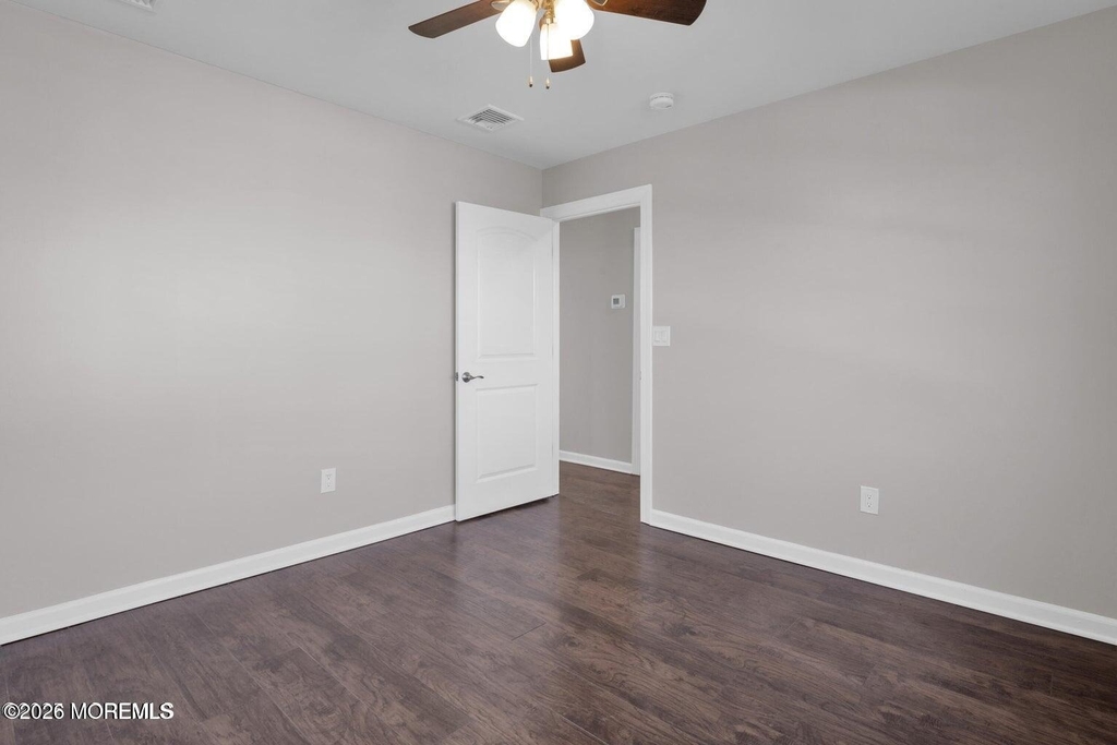 401 Spruce Street - Photo 11