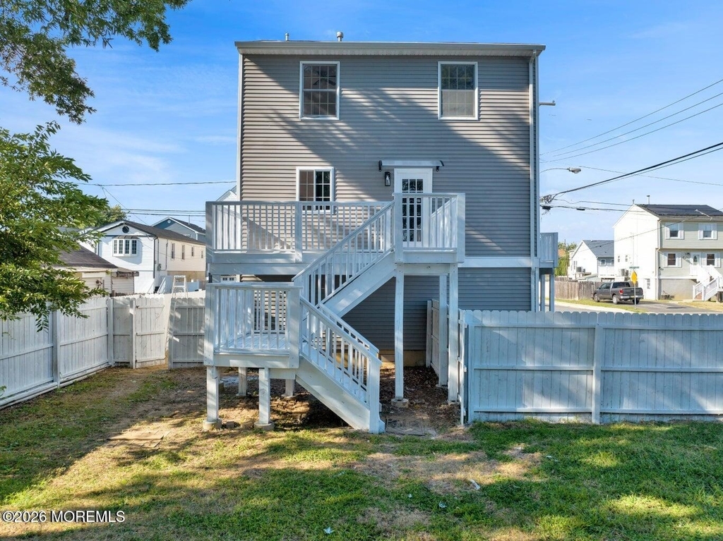 401 Spruce Street - Photo 22