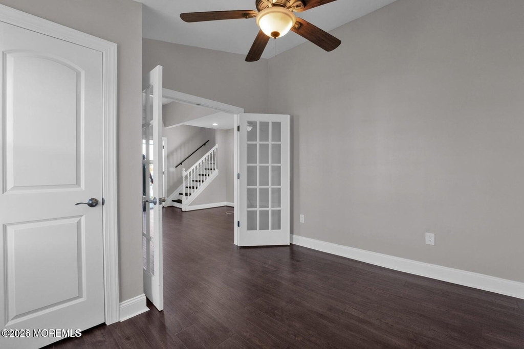 401 Spruce Street - Photo 6