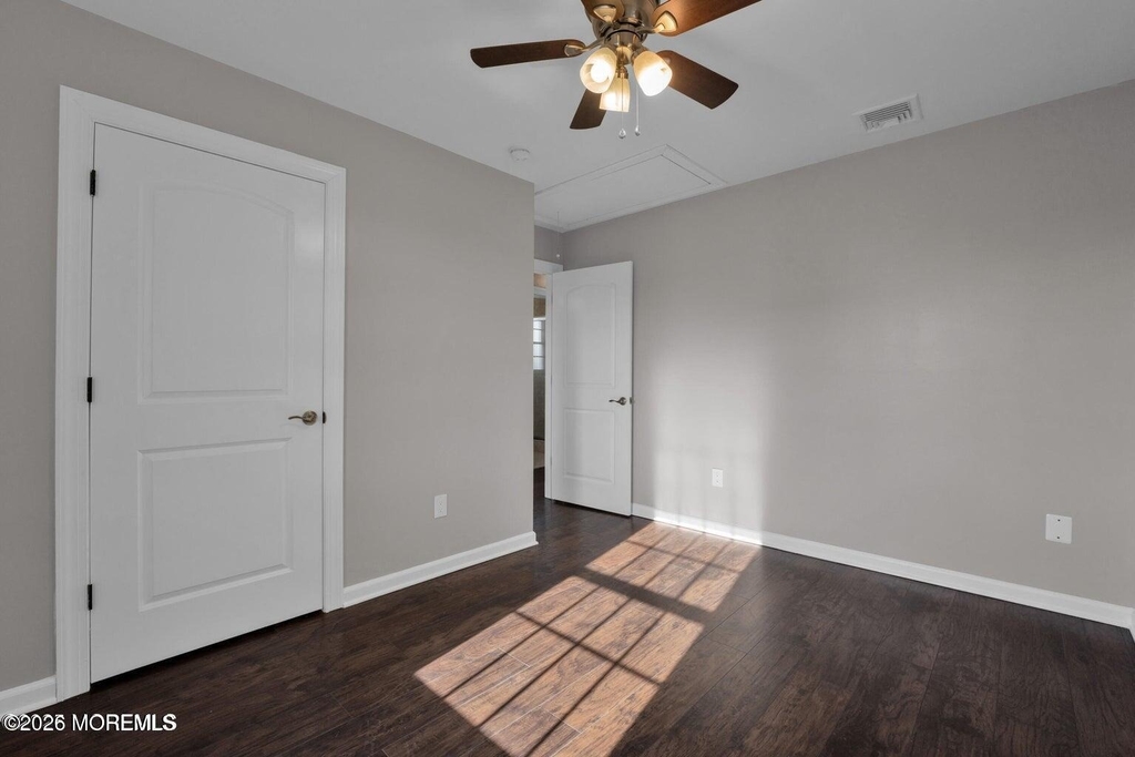 401 Spruce Street - Photo 17