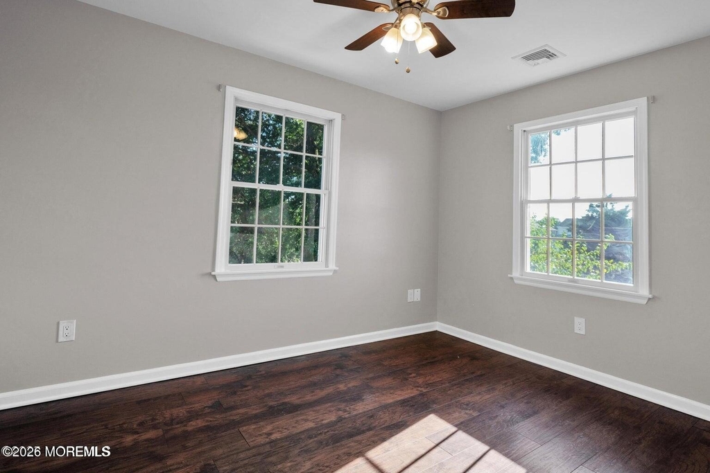 401 Spruce Street - Photo 16