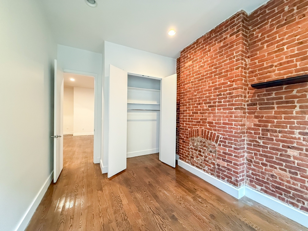 1047 Bedford Avenue - Photo 9