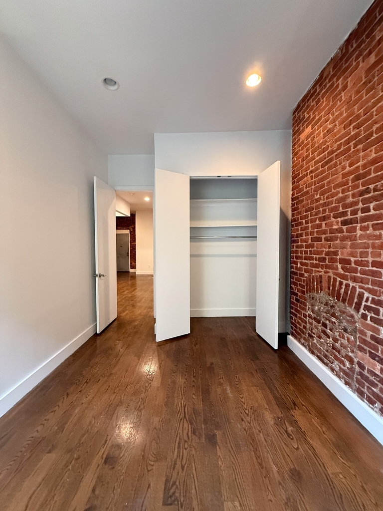 1047 Bedford Avenue - Photo 7